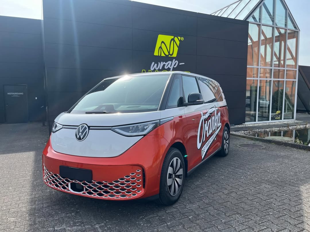 ID Buzz aus 2025 🧡 vs. T1 aus 1975