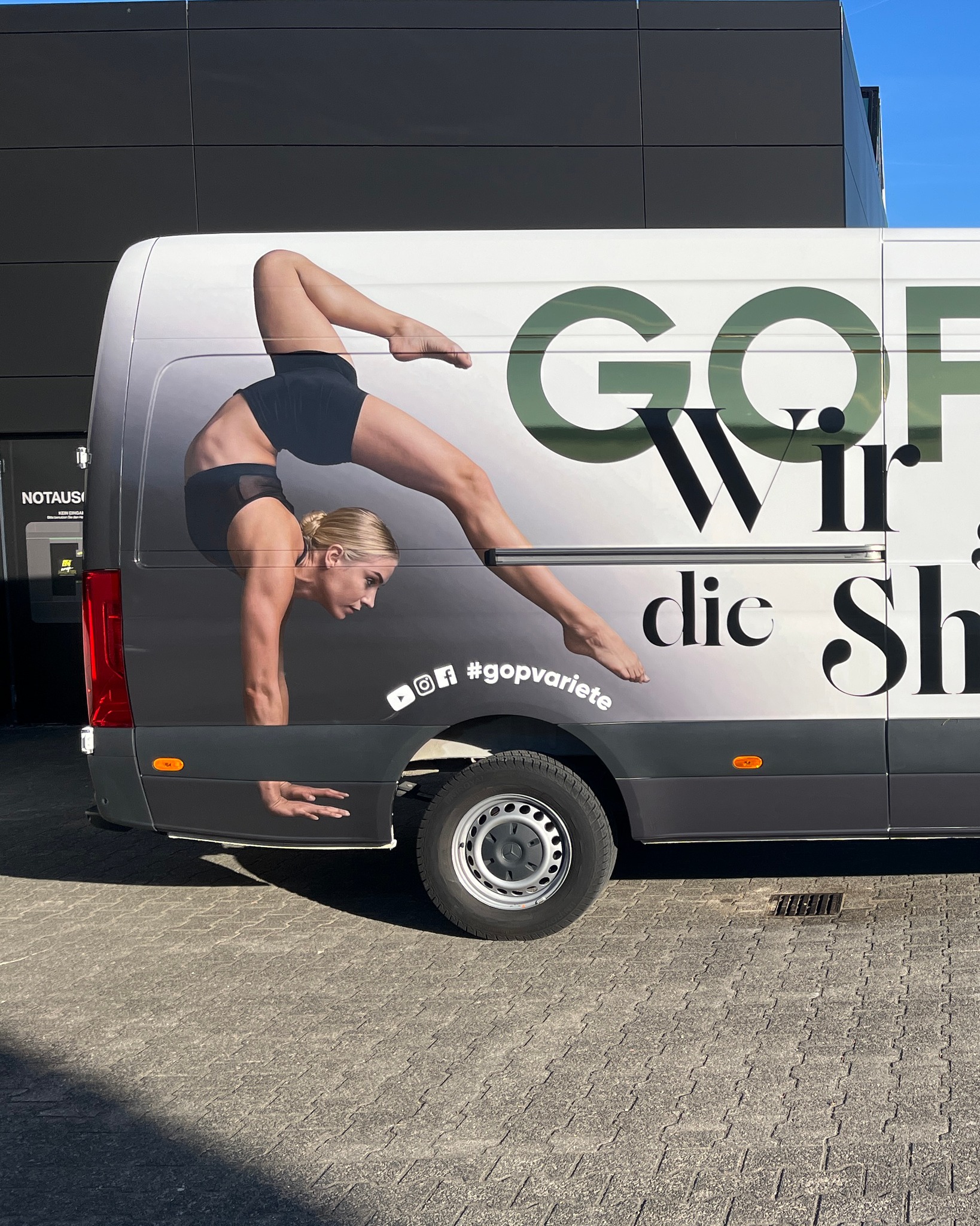 Werbung mit Bühnenreife 🎭🚐