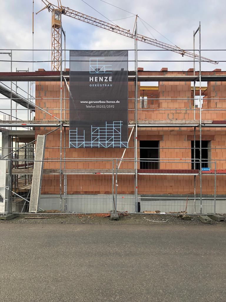 Der ideale Einsatz unserer Mesh-Banner!